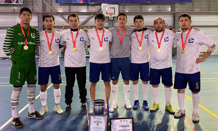 Сборная филиала Capital Bank стала чемпионом в турнире по футзалу