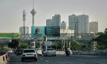 Из-за эскалации с Израилем в Тегеране ограничена работа банков