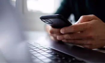 В фокусе мошенников в России - пожилые люди, дети и владельцы криптовалют