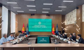 Кепилдик фонду Тажикстан Республикасынын Финансы министрлигинин делегациясы менен жолугушууга катышты