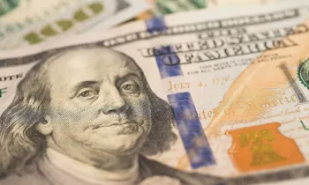 Приток денежных переводов в Кыргызстан в июне превысил 295 млн долларов