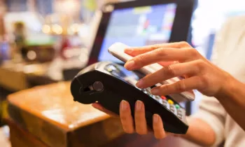 В компаниях «РПС» и «Система Квикпэй» срок тестирования банковских операций продлен еще на полгода