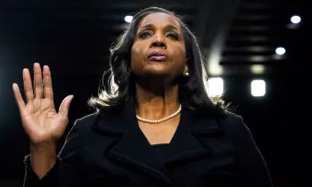 Суд США не позволил Трампу уволить члена Совета управляющих ФРС Лизу Кук