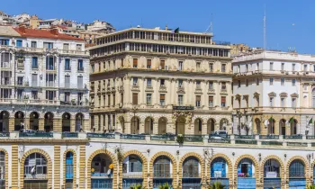 В Алжире намерены полностью отказаться от наличности к 2028 году