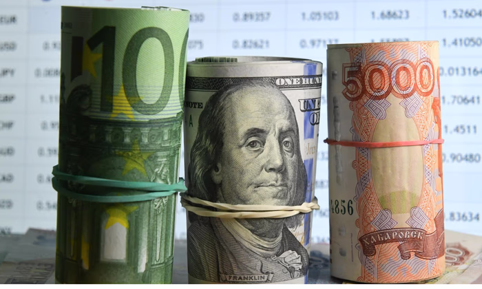 За 2025 год курс рубля в Кыргызстане вырос на 12%