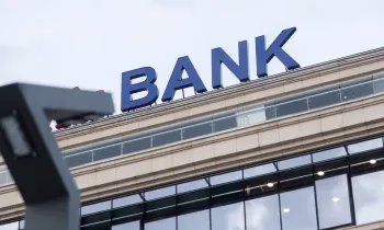 Госфиннадзор зарегистрировал новые выпуски акций банков и компаний