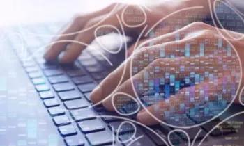 Кыргызстанда «Электрондук нотариат» мобилдик тиркемеси ишке киргизилди