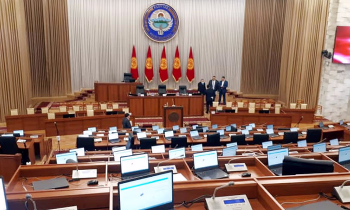 Режим ЧС в экономике КР введут на полгода