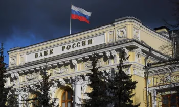 Банк России снизил ключевую ставку до 14%, но предупредил о рисках для экономики