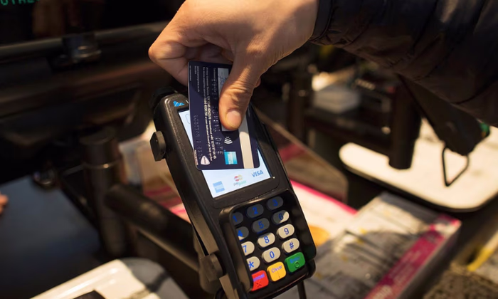 Доля безналичных платежей в 2022 году резко увеличится