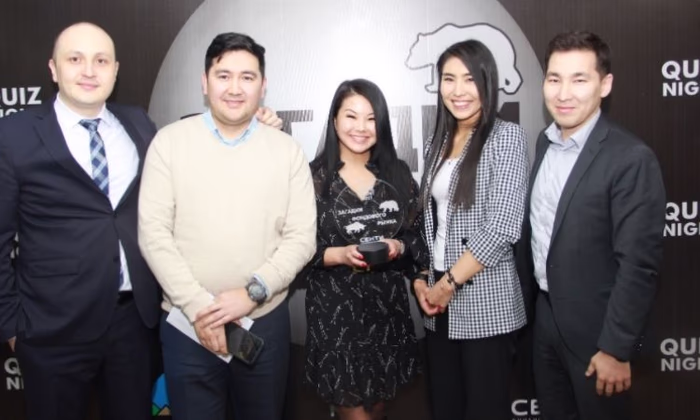 Новички победили вчера в Quiz Night