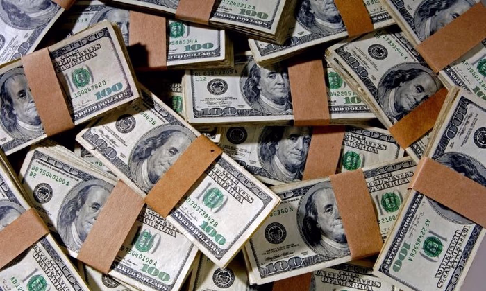 НБ КР пытается стибилизировать курс