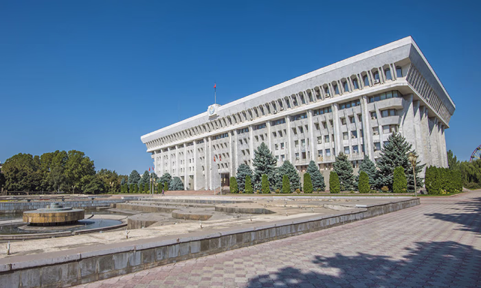 Больше половины средств на борьбу с короновирусом уже потрачено