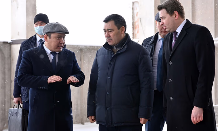 Садыр Жапаров принял участие в запуске завода по производству арматуры