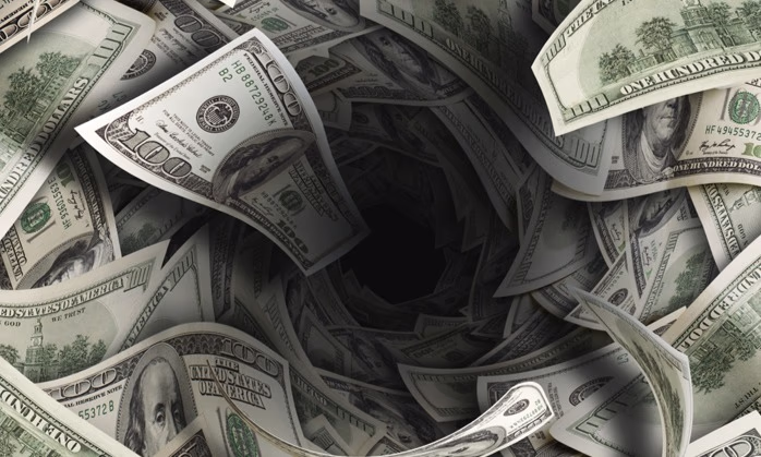 Доллар в банках КР подешевел с начала рабочего дня на сом