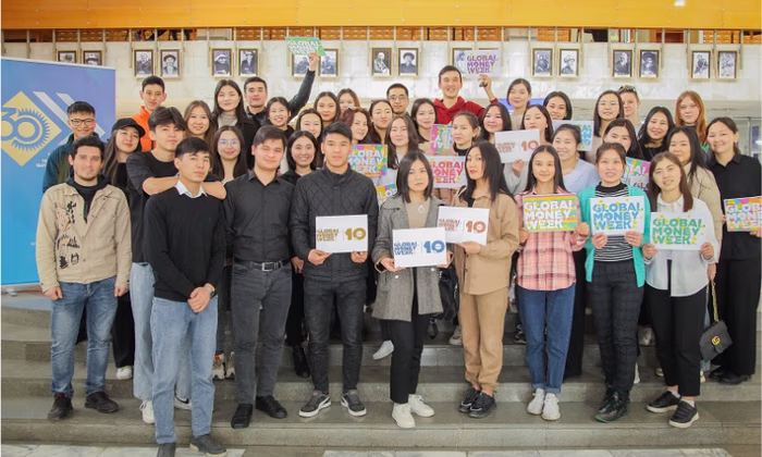 Добро пожаловать на книжную выставку «Нацбанку - 30 лет»!