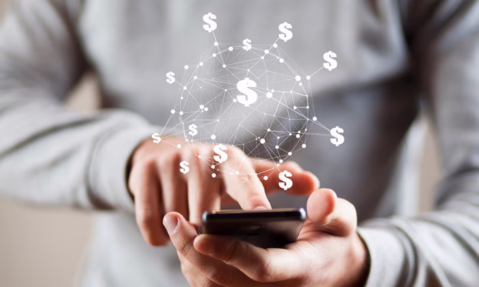 В феврале приток денежных переводов физлиц в КР вырос на 10 млн долларов