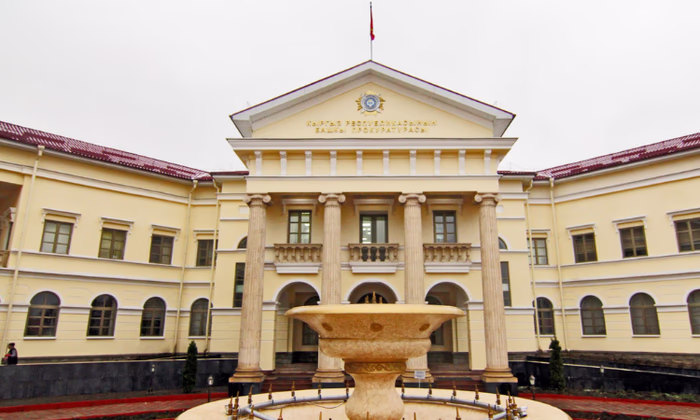 Начальник финансовой службы присвоил почти миллион сомов