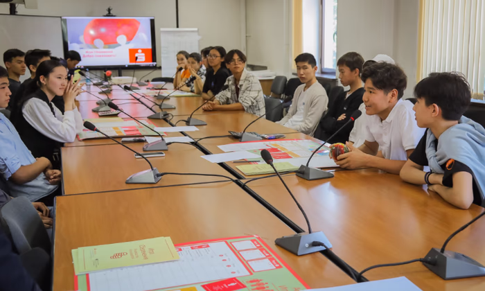 Подростки получили финансовые знания в игре «Сбережения»