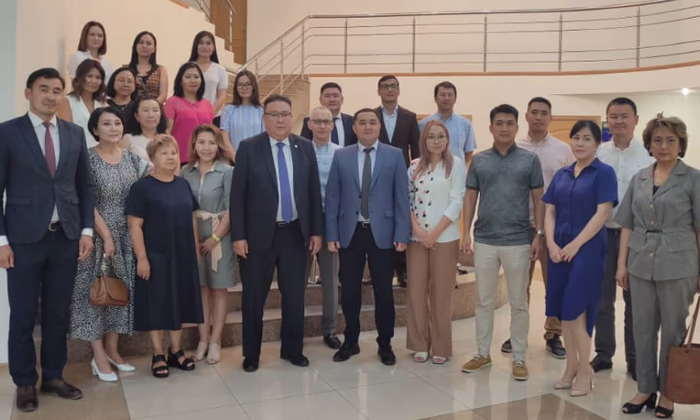 В КФБ обсудили развитие устойчивых облигаций в КР