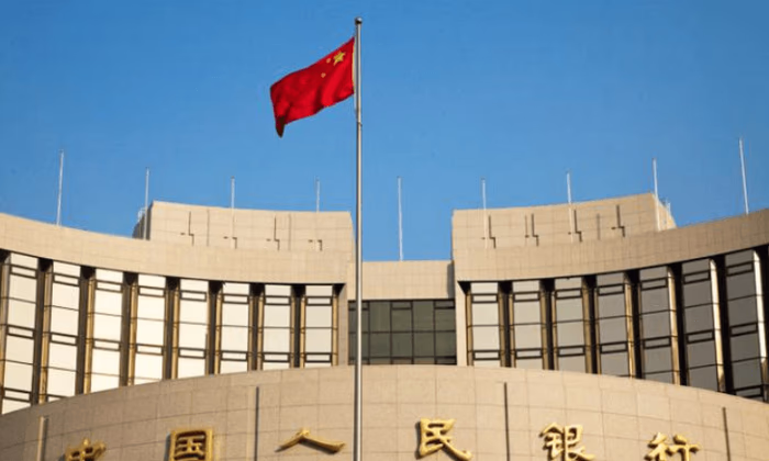 Банки Поднебесной понизили ставки по депозитам в долларах