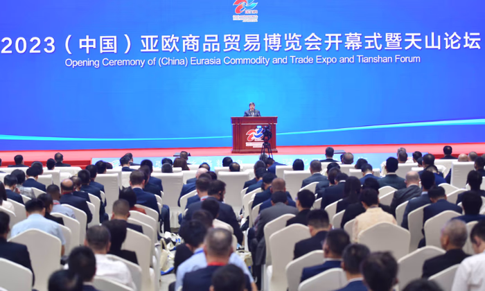 КР может стать для инвесторов «окном» для выхода на рынки ЕАЭС, КНР и ЕС