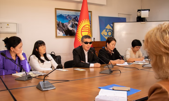 В Нацбанке обсудили адаптацию мобильных приложений для ЛОВЗ