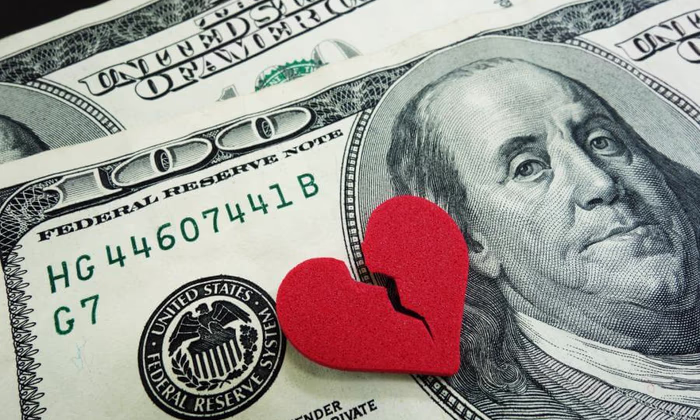 Яблоко раздора: Почему деньги становятся причиной разводов?