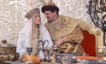 «Танцуют все!»: Банк России выпустил серебряную монету в честь Леонида Гайдая