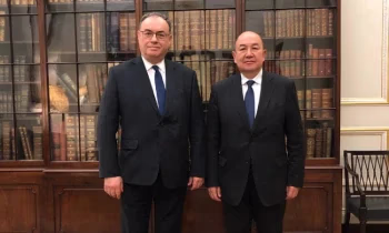 Главы Нацбанка КР и Банка Англии обсудили развитие платежных систем и CBDC