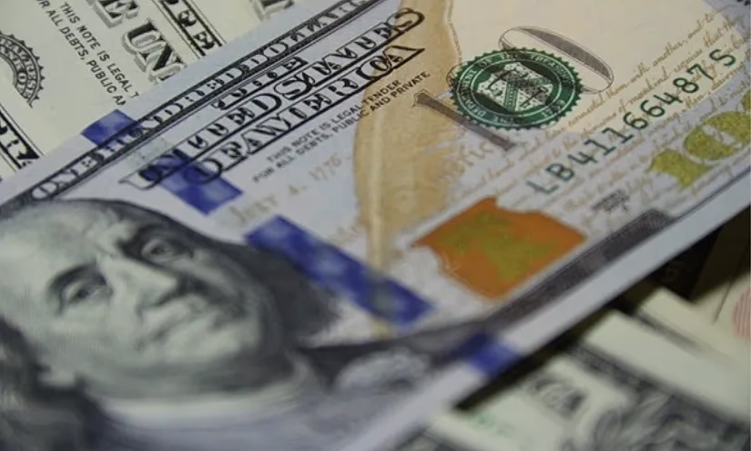 Под предлогом торговли криптовалютой мошенник завладел 30 000 долларов