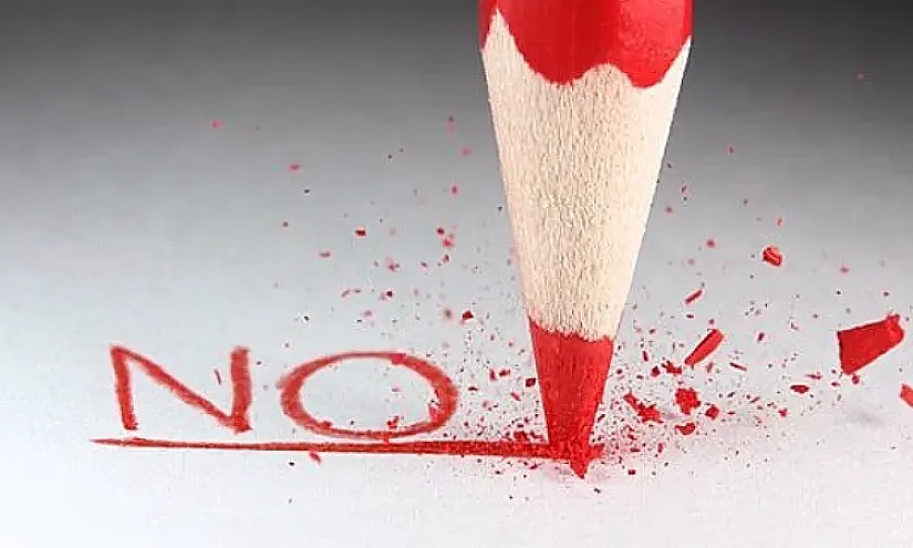 Госфиннадзор аннулировал лицензии двух участников небанковского финрынка