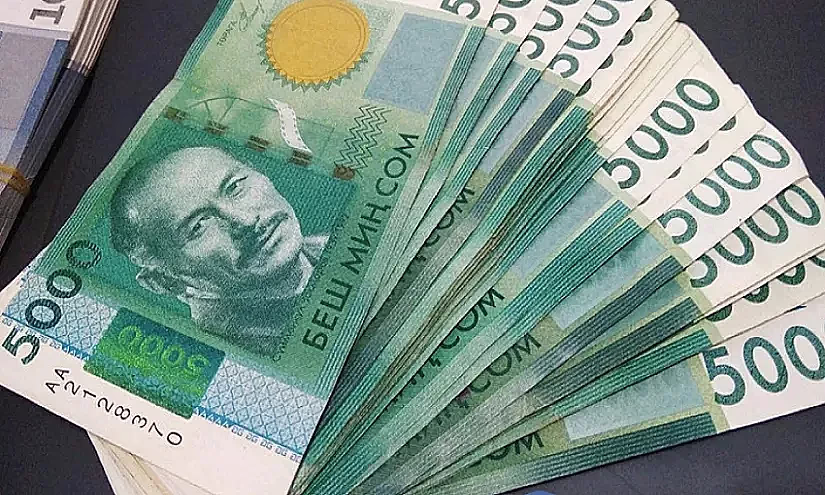 Кыргызстанда 2021-жылдан бери орточо айлык акы эки эседен ашык өстү