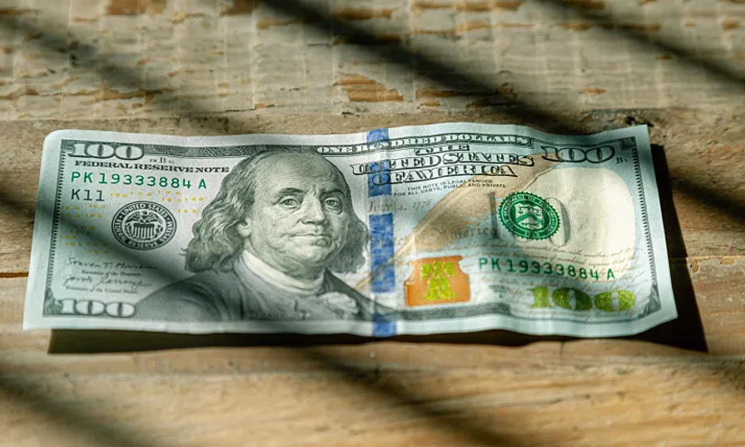 KSB: Комиссия за прием долларов США старого образца составит 1% от суммы