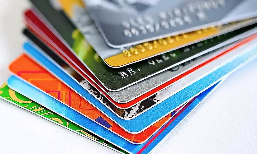 Кыргызстанда банк карталарынын саны дээрлик 10 миллионго жетти