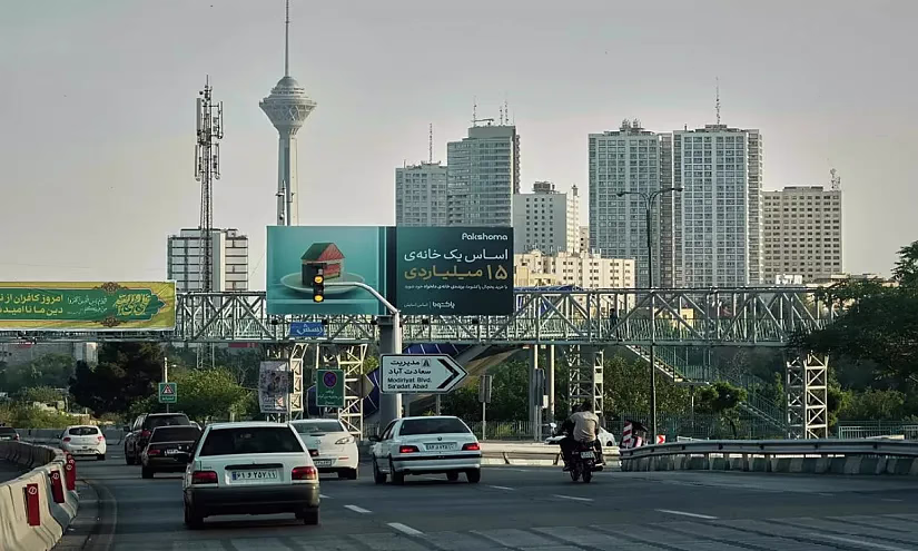 Из-за эскалации с Израилем в Тегеране ограничена работа банков