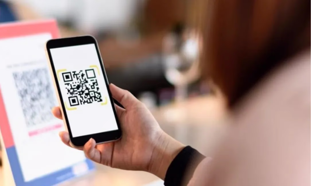 НБ КР предписал обеспечить бесперебойные платежи: QR-коды не должны быть единственным способом оплаты
