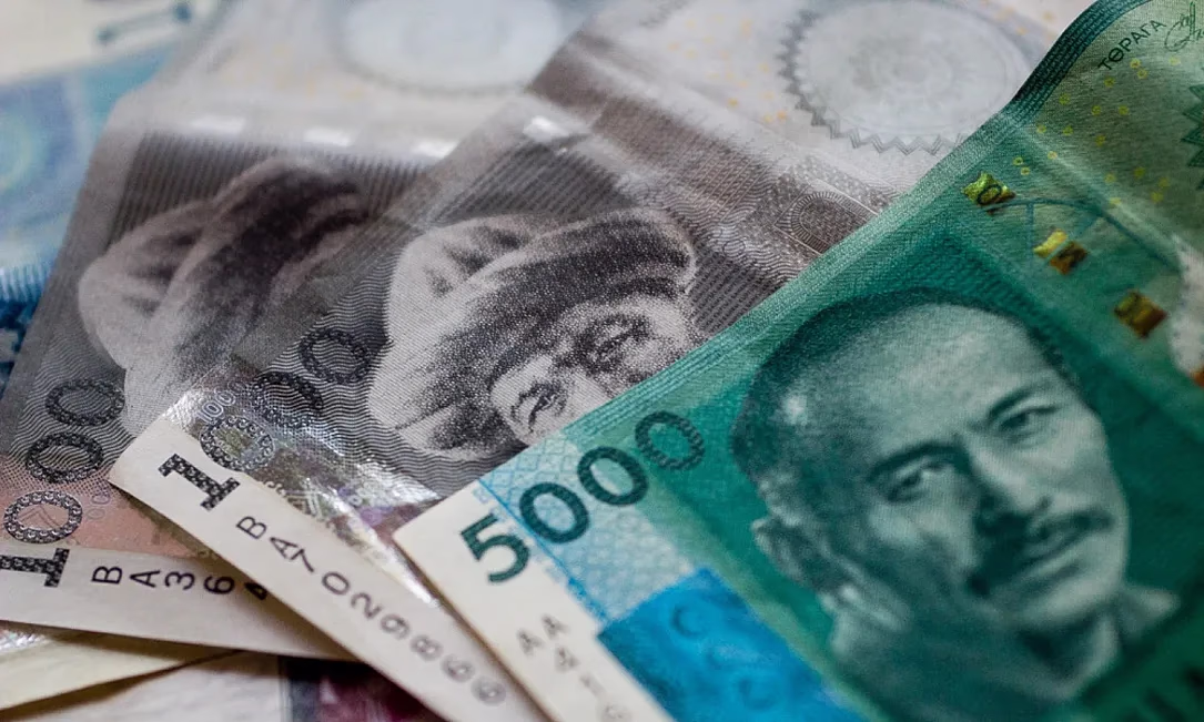 Названы сферы, где сильнее всего выросли зарплаты в 2025 году