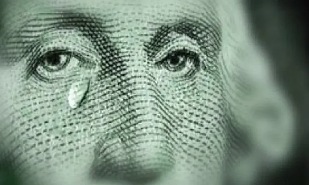 НБ КР приостановил работу двух обменок, одна из них уже попадала под санкции