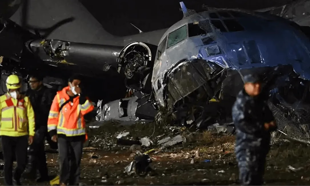 В Эль-Альто разбился самолет, перевозивший деньги Центробанка Боливии