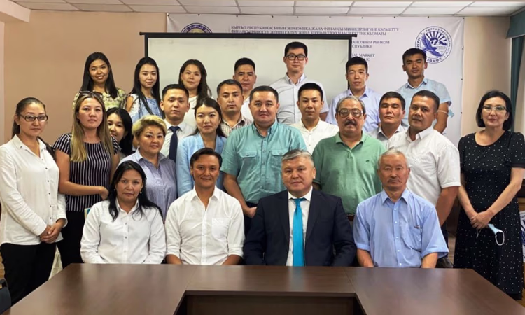 Финансисты встретились с покорителем Эвереста