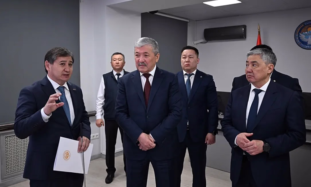 Глава НБ КР ознакомился с деятельностью и планами ОАО «Кыргызалтын»
