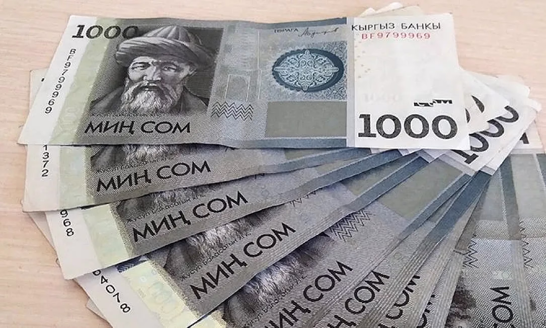 Кыргызстанда жашоо үчүн эң аз дегенде канча акча керек? Статком жооп берет