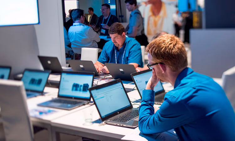 Зарубежные компании поглощают банки