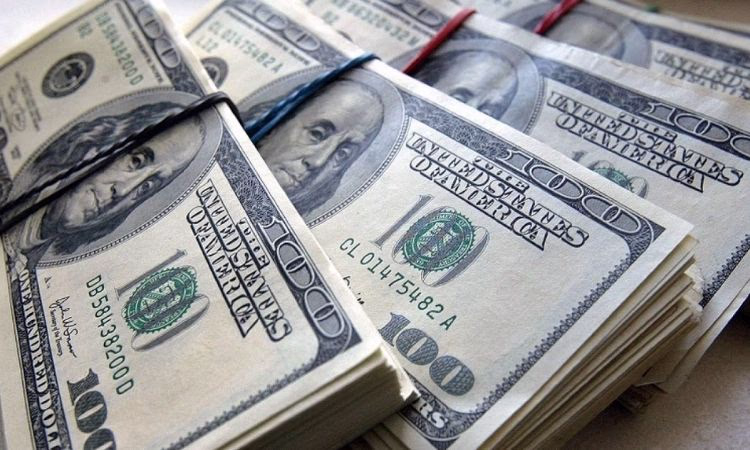 Нацбанк вышел на рынок с первой интервенцией года