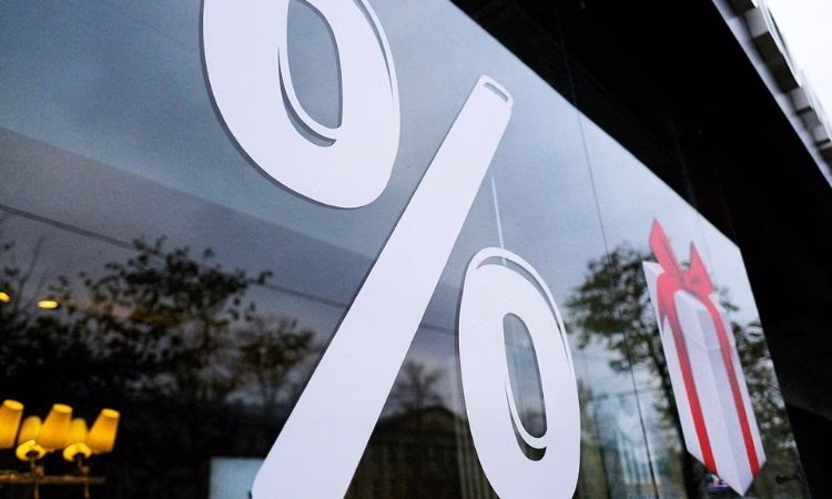 В России снижают ставки по кредитам перед Новым годом