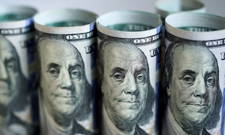 Эксперты предвещают падение доллара в 2021 году