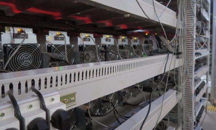 В Кыргызстане для майнинга утвердили налог
