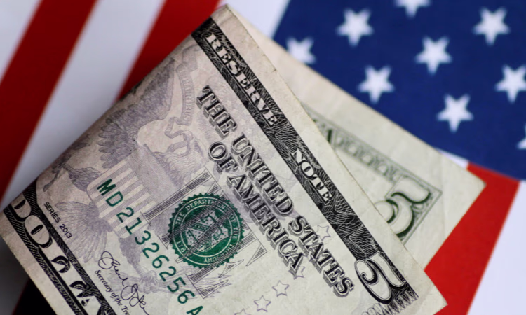 Почему официальный курс НБ КР отличается от курса продажи в комбанках?