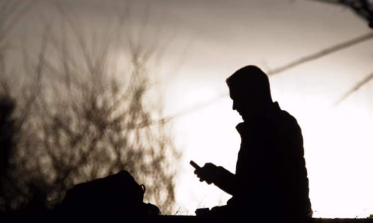 Российский военный потерял телефон и лишился 2,6 миллиона рублей